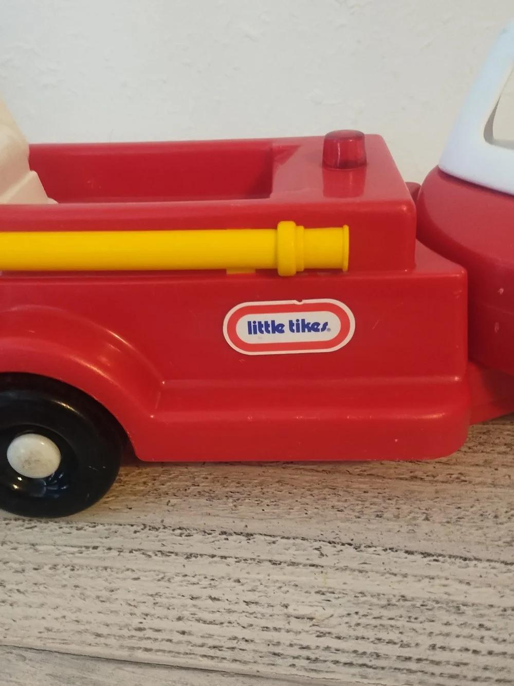 Vintage Little Tikes Toddle Tots Red Fire Truck open to offers